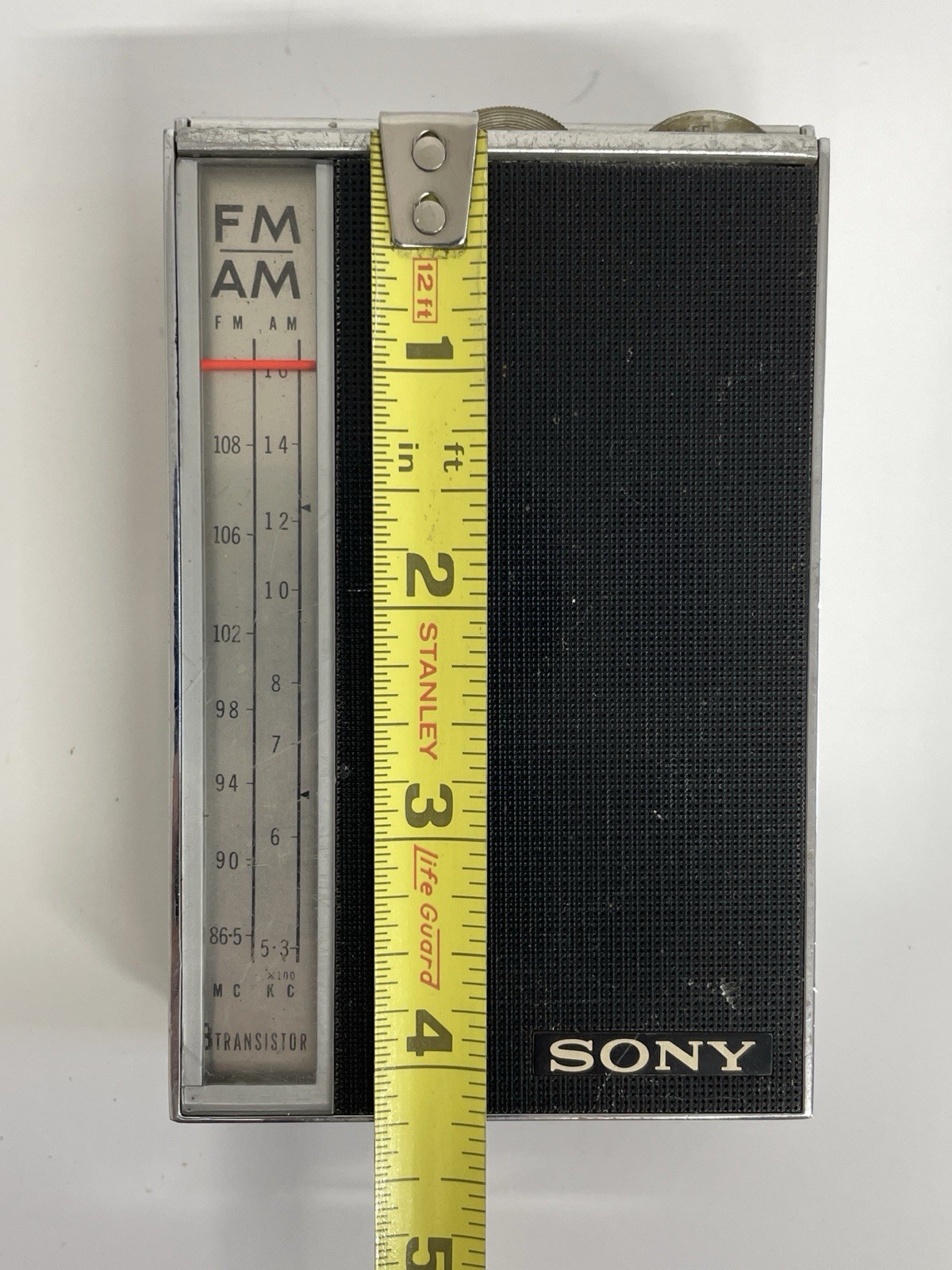 Vintage 1963 Sony TFM-825 AM/FM Transistor Radio FOR PARTS or REPAIR ONLY Rare!