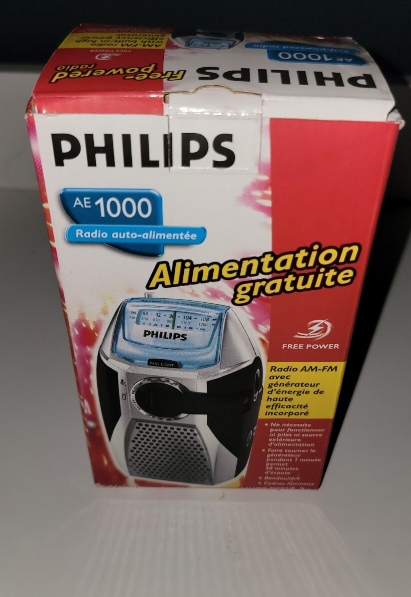 Philips AE1000 Portable Radio AM FM Self Powered Tuner Rechargeable Crank New