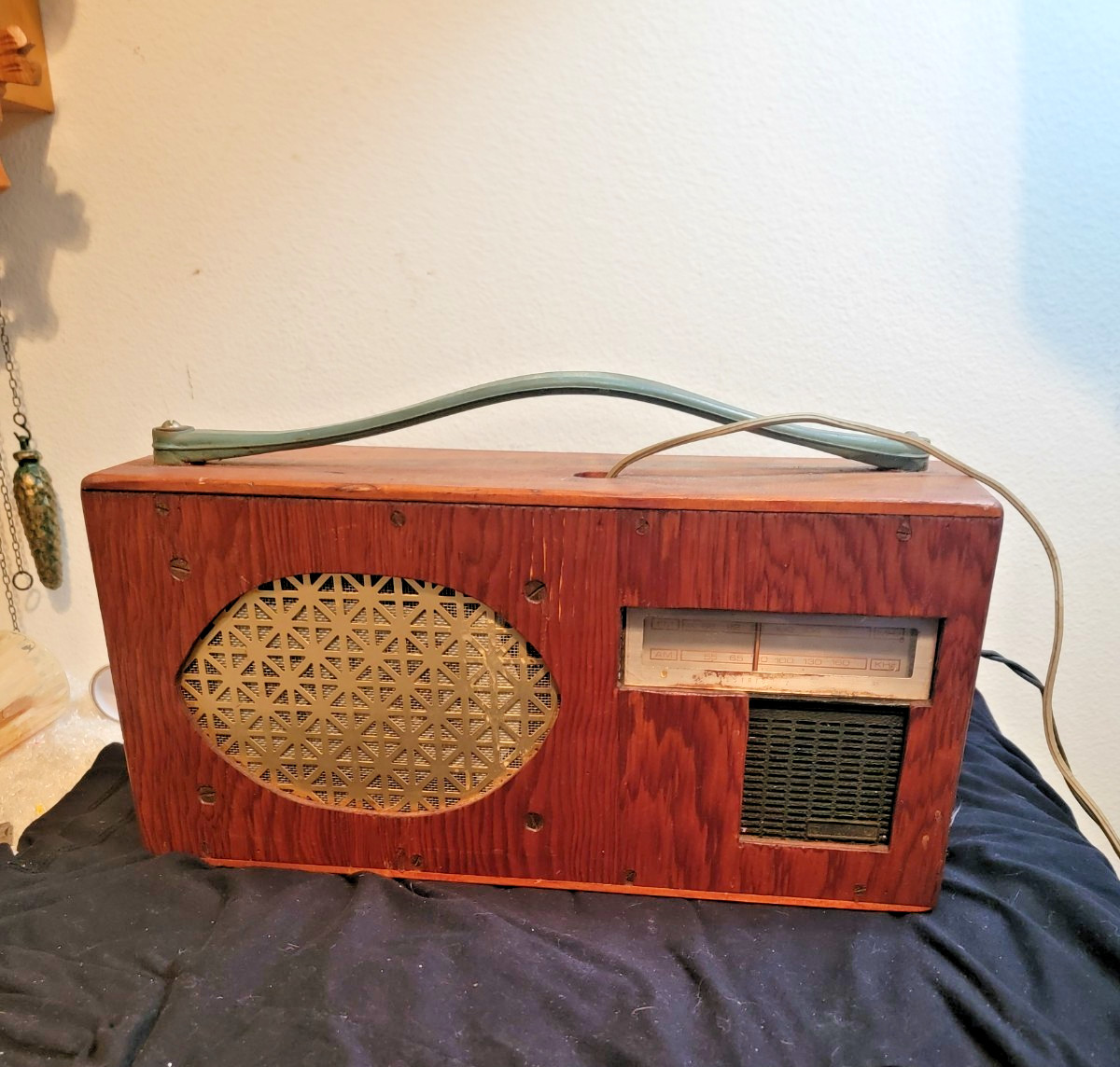 Vintage Wood Case Hand Built Unbranded Table Top Am/Fm Radio Tested Works