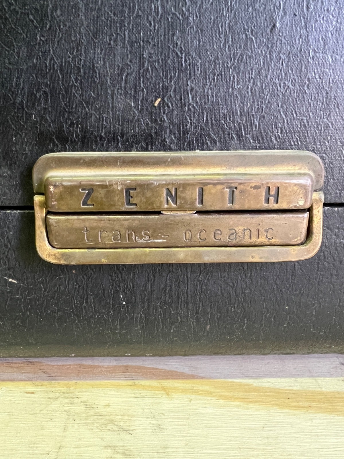 Vintage Zenith H500 Trans Oceanic Wavemagnet Tube Radio Powered On / Received