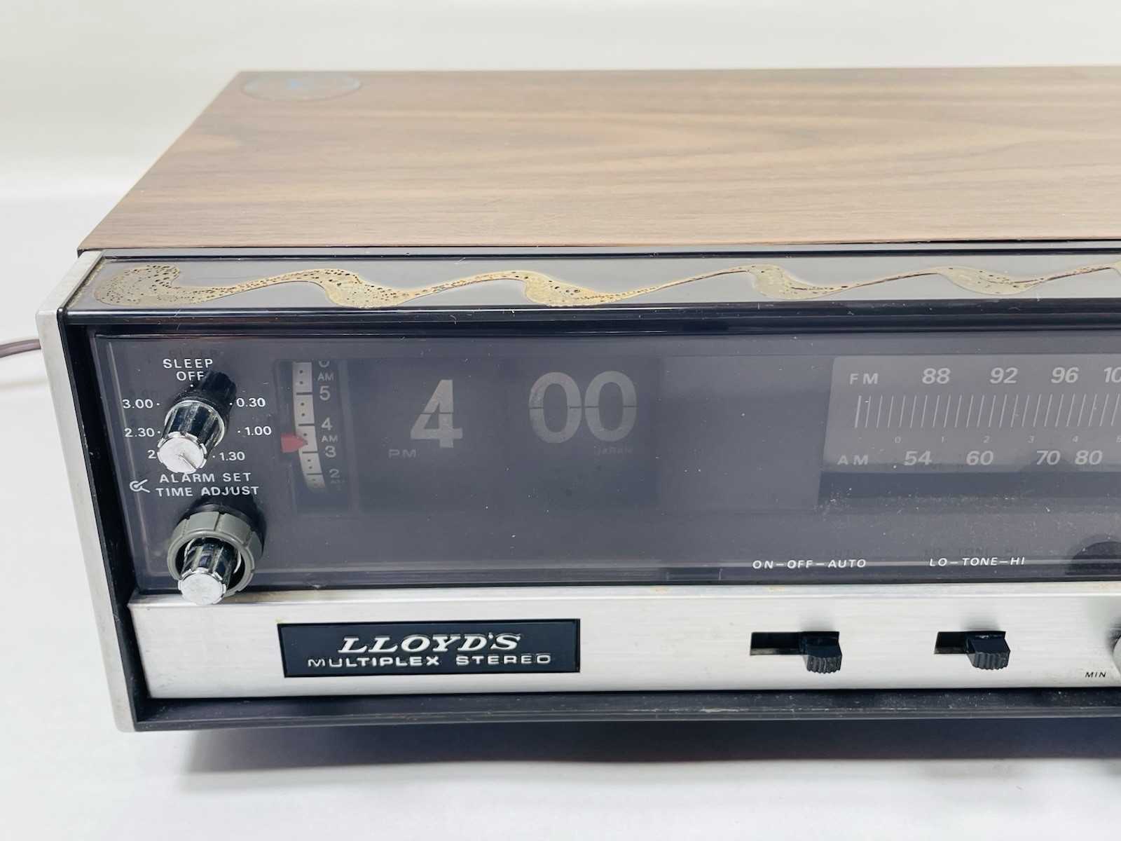 LLOYD’S Flip Clock Alarm AM/FM MultiPlex Stereo JJ-6954 radio works, see desc*