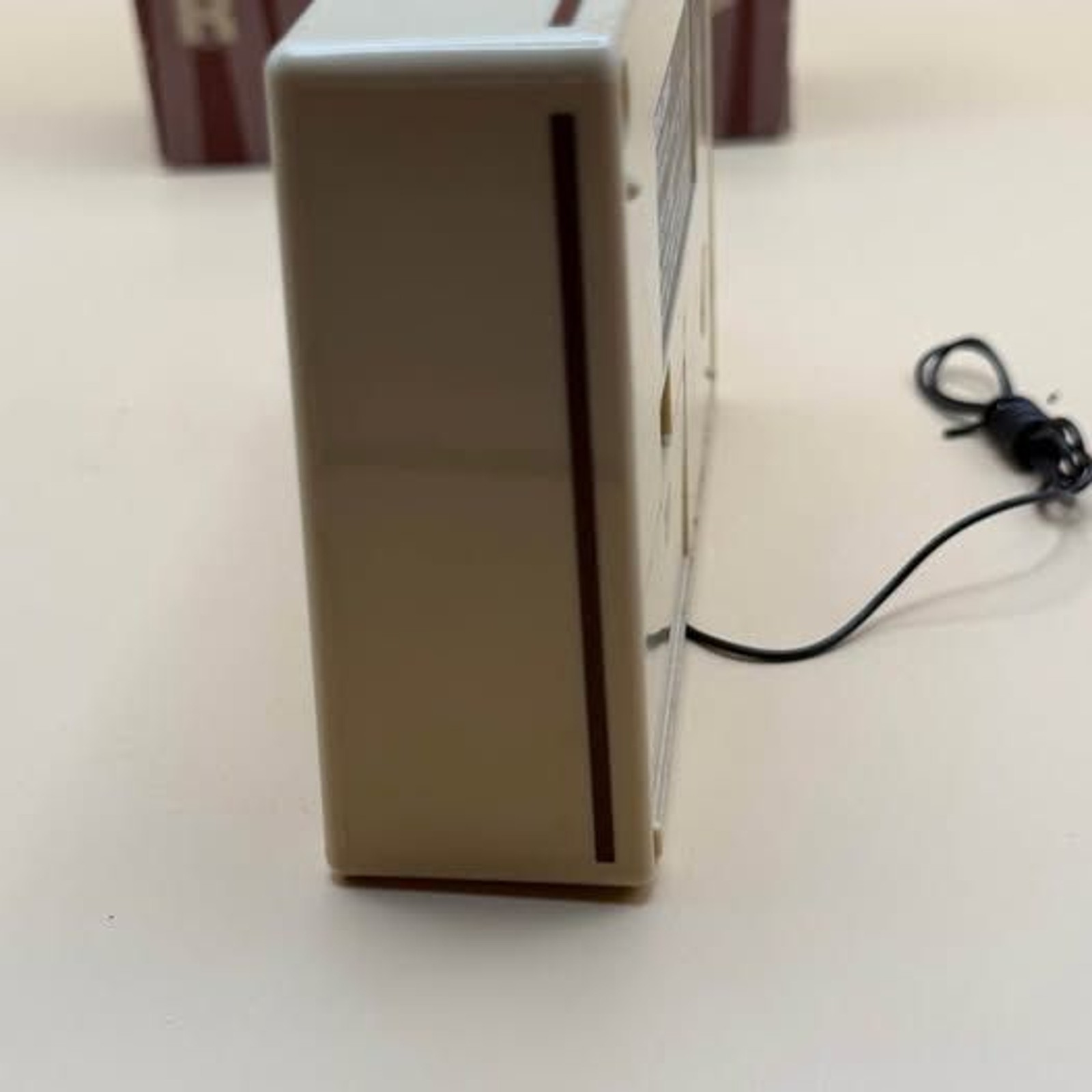 Diplomat AM/FM Transistor Radio – Nonworking