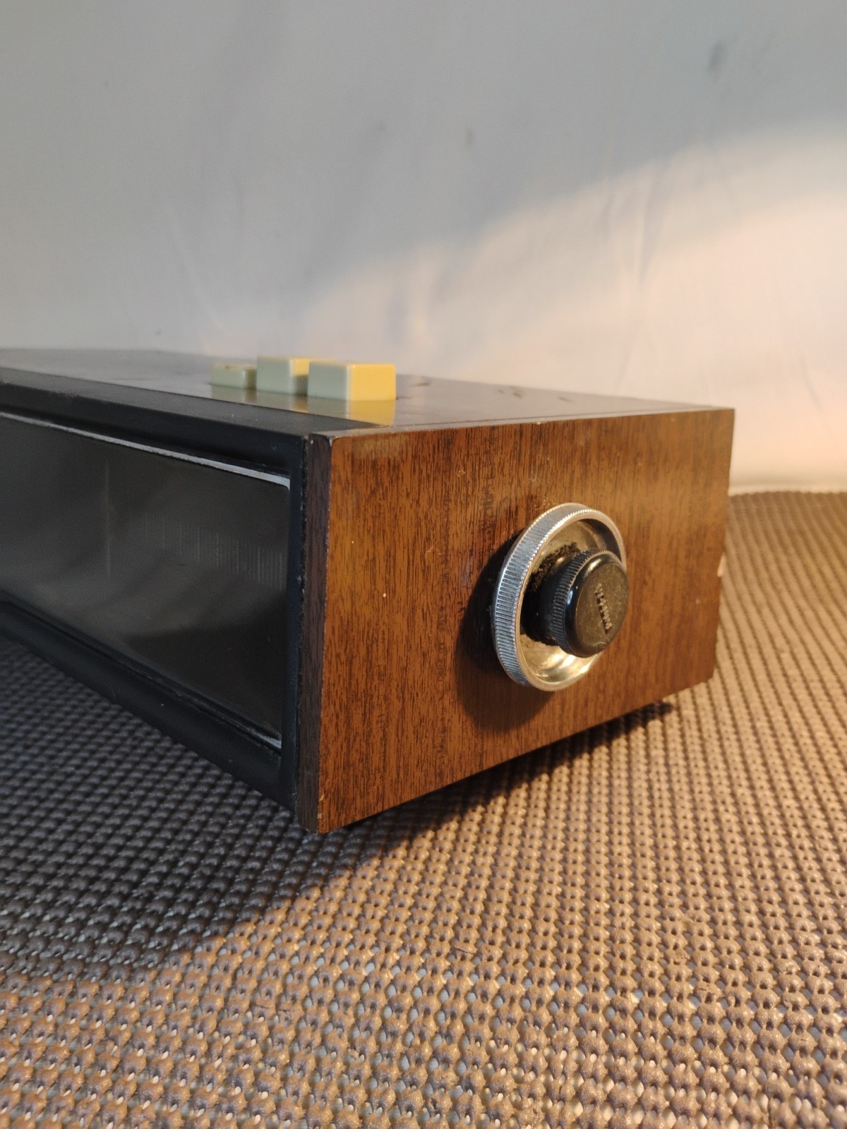 🔥Lloyd’s Solid State AM-FM Radio Alarm Clock Model IJ6IG-O7A Vintage Flip Numbr