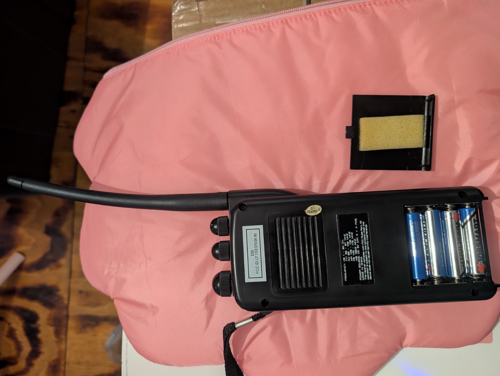 Vintage MULTI-BAND RADIO Patrol FM Radio HAND HELD CB TV1 FM Works E1