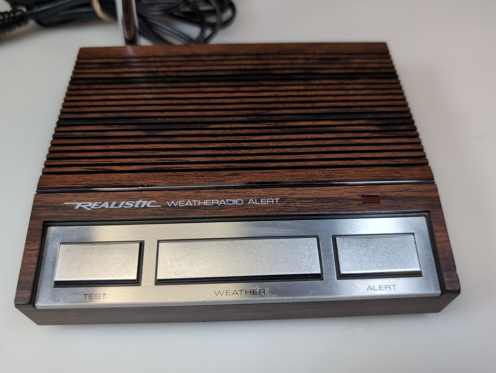 Realistic Model 12-140 Weatheradio Vintage Weather Alert Radio Faux Wood Grain
