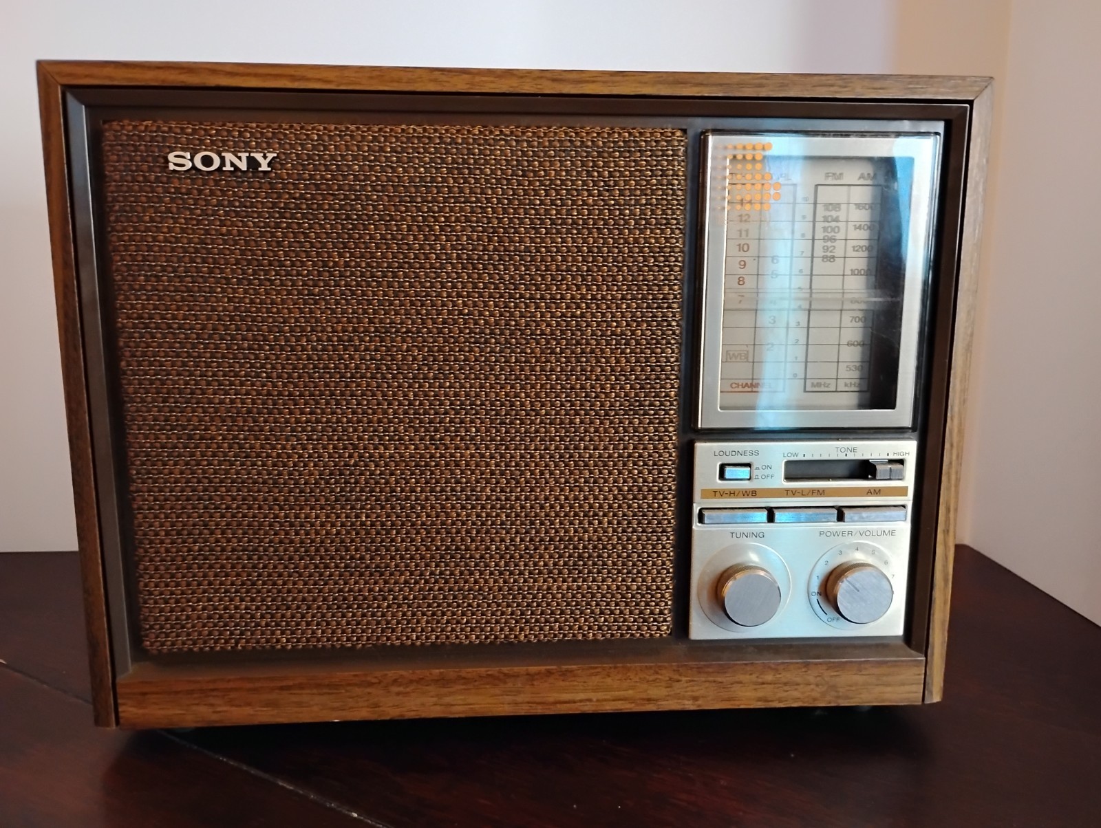 Vintage Wooden SONY AM/FM Table Radio TFM-9450W Tested & Working