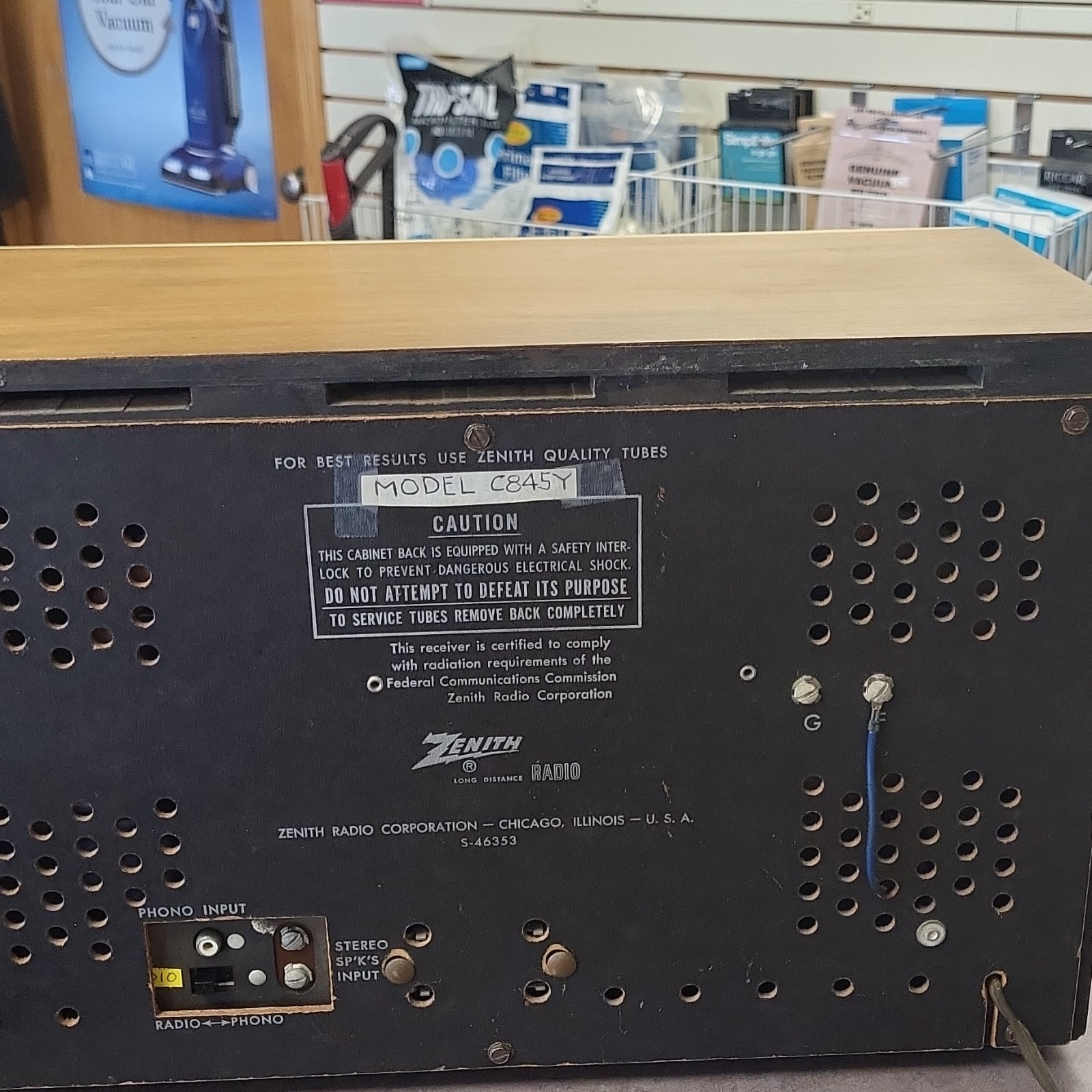Zenith C845Y AM/FM Vintage Radio Loudness Bass-Treble Phono AFC High Fidelity