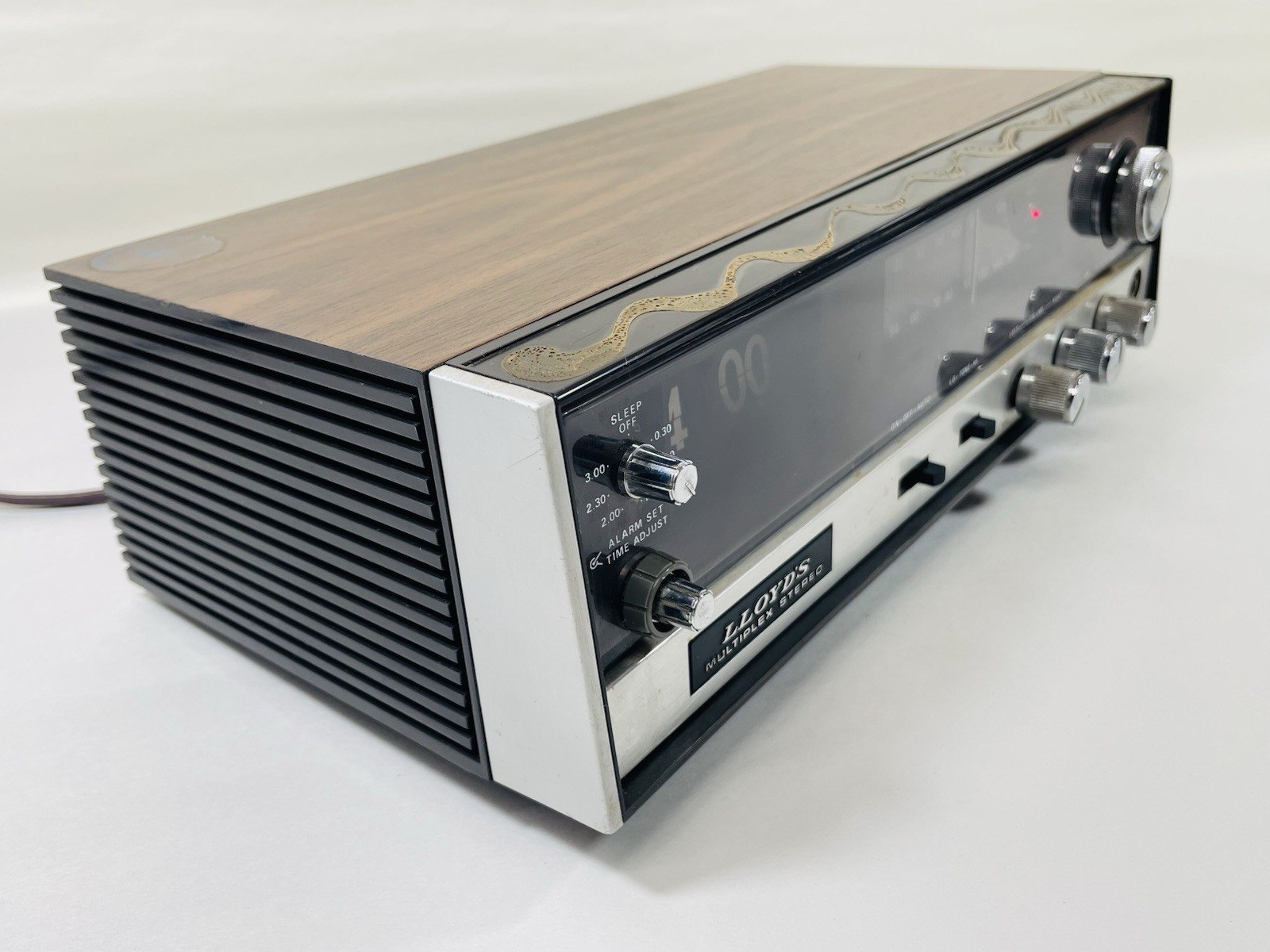 LLOYD’S Flip Clock Alarm AM/FM MultiPlex Stereo JJ-6954 radio works, see desc*