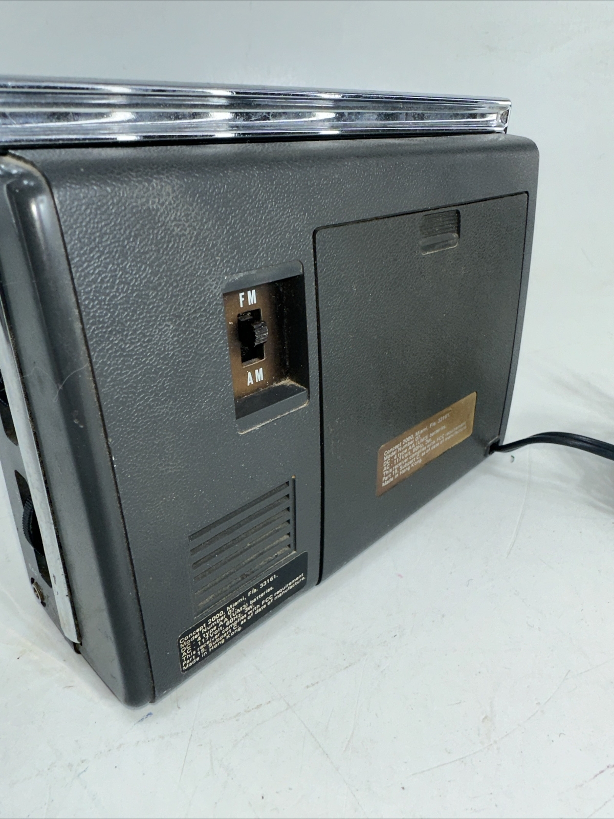 Vintage FM/AM Radio Concept 2000 Made in Hong Kong