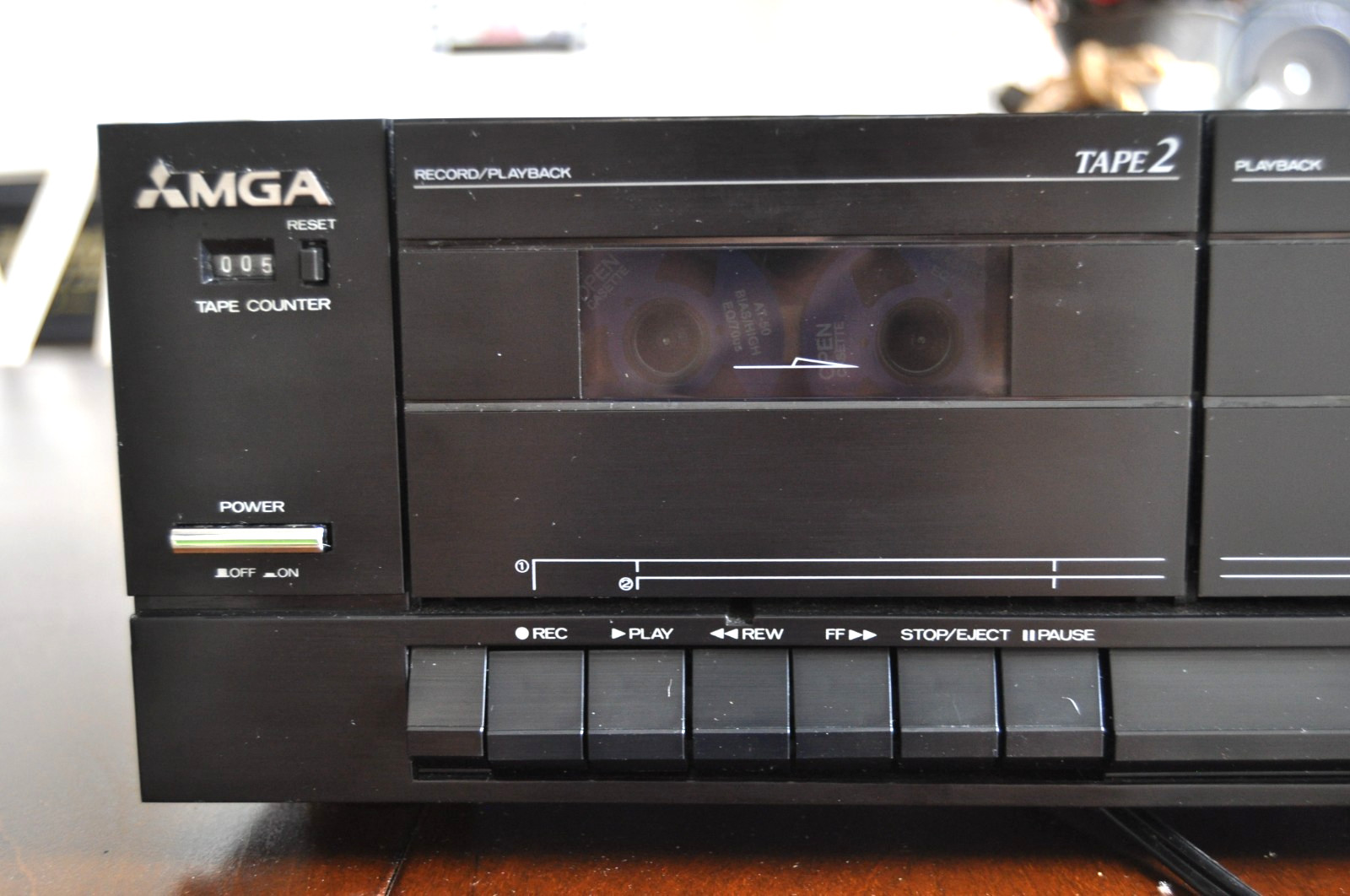 Vintage Mitsubishi MGA M-T2200 Stereo Cassete Deck