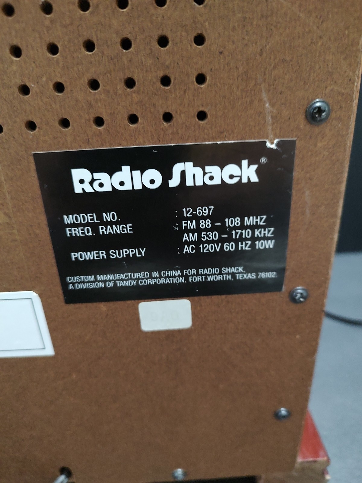 Vtg 1970s Radio Shack AM FM Radio with Cassette Player 14″ Tall Model No. 12-697