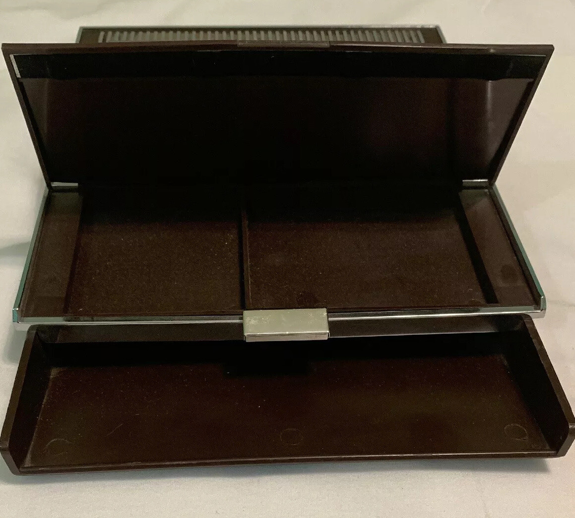 Vintage 1970 Eight Transistor Radio Desk Diplomat by Peerless- Repair/As-Is