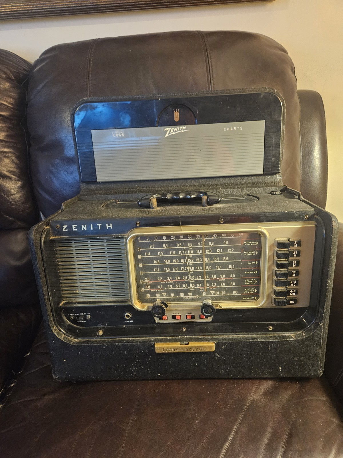 Vintage 1958 Zenith Trans Oceanic Wave Magnet | Model A600 Chassis